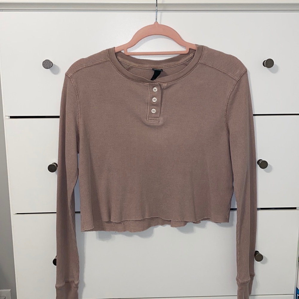 Wild Fable light pink button up long sleeve top, size M